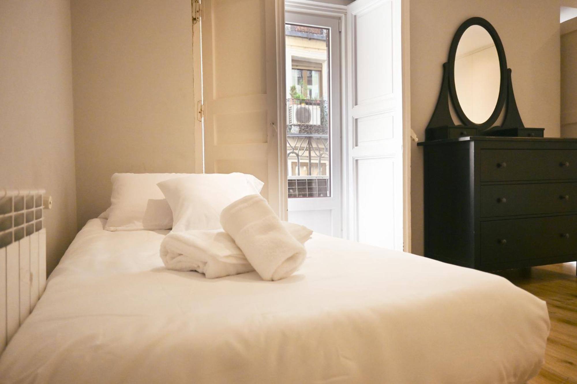 For You Rentals Apartment Temporal Madrid Cava Baja-La Latina Cab36 Экстерьер фото