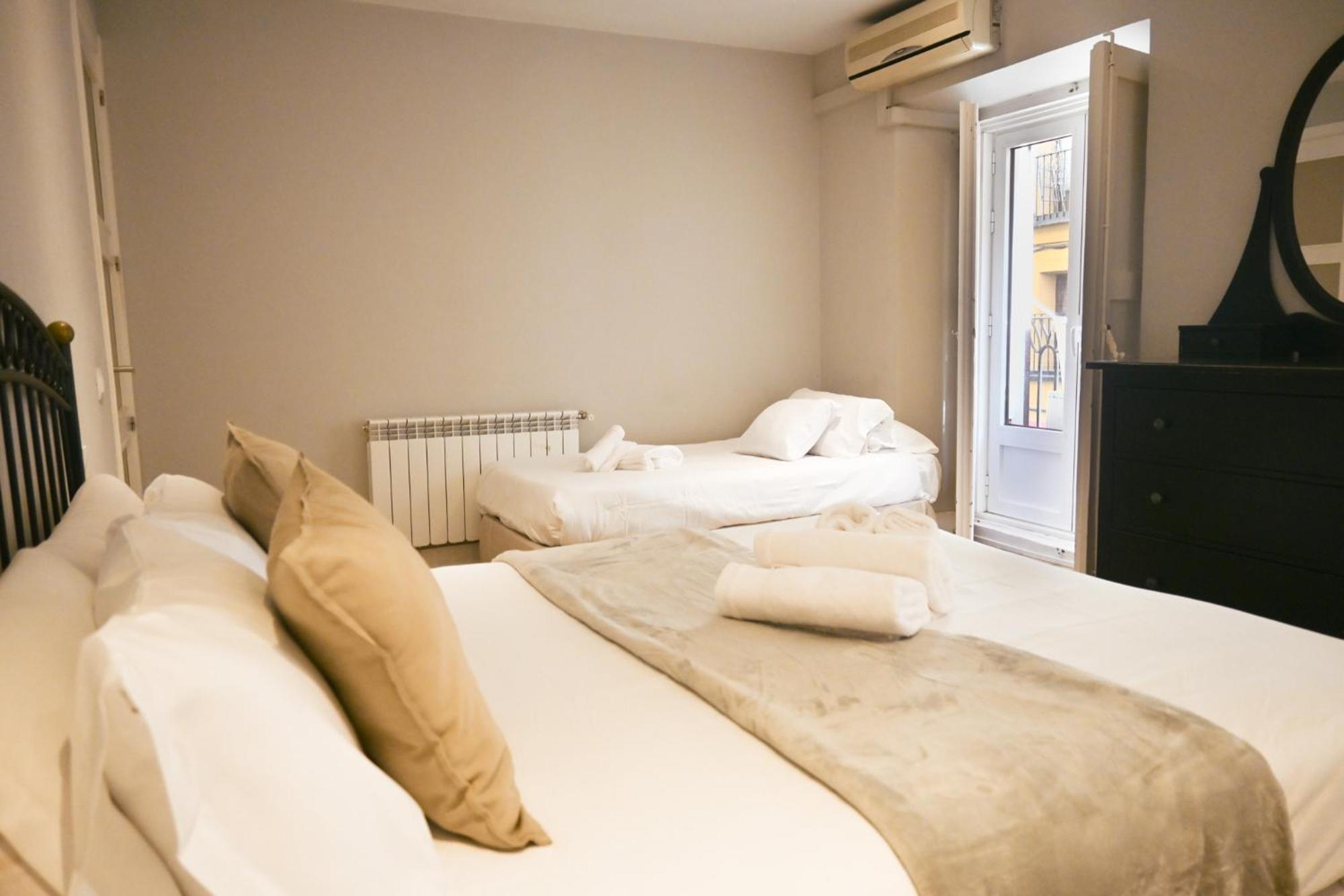 For You Rentals Apartment Temporal Madrid Cava Baja-La Latina Cab36 Экстерьер фото